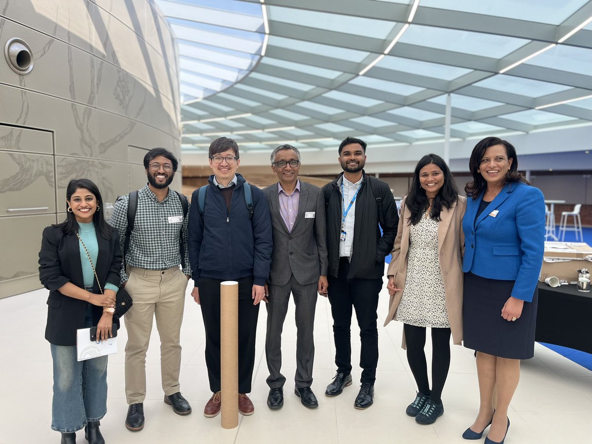 psychpillow_'s tweet photo. Had a great experience at the #EasternSpringConf
Amazing team effort by @rcpsychEastern
Had the good fortune of meeting and learning from some amazing psychiatrists!
@aaraoof @ManalMaraghy1 https://t.co/Wn2NgUMayp