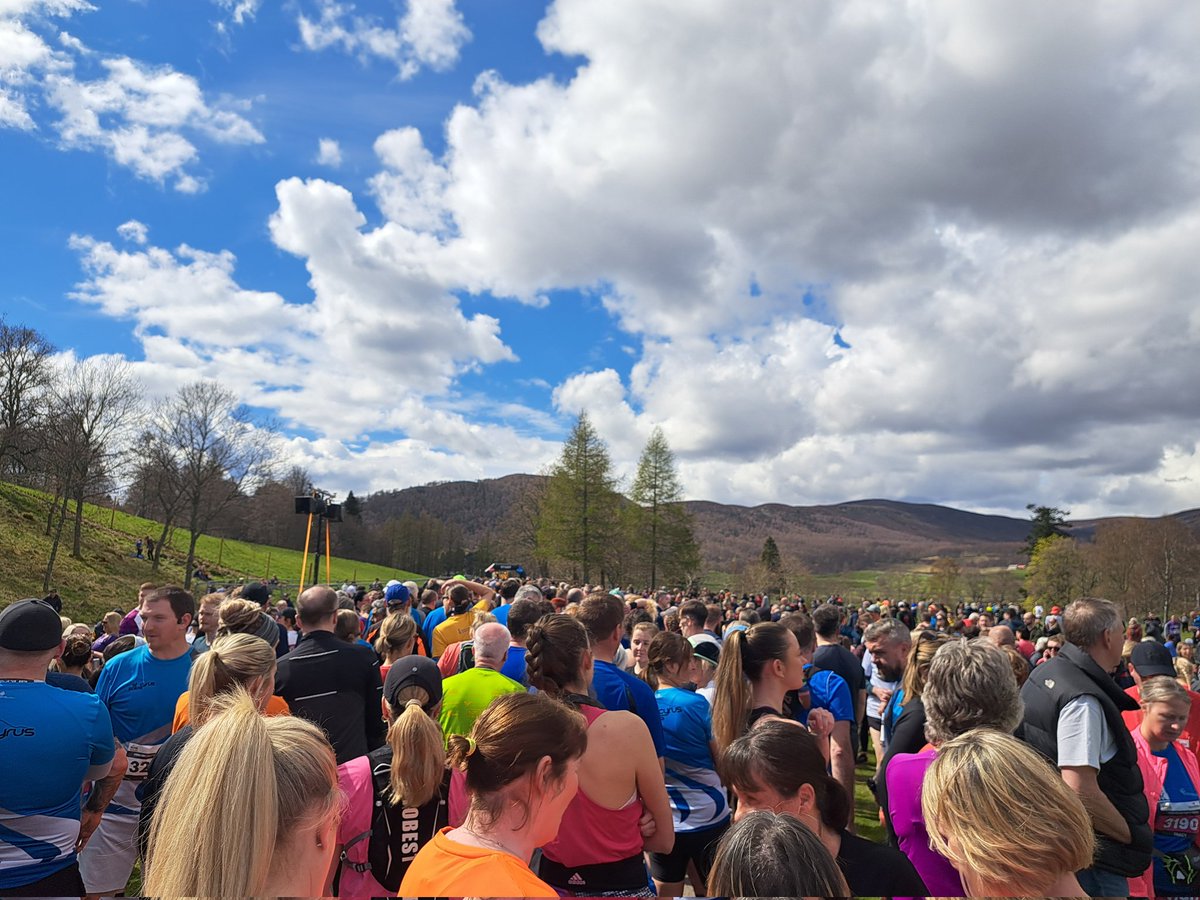 Racing day for the @ACWHR & @uoadevtrust fundraiser @RunBalmoral, running 10k for Women’s Health Research! It was such a lovely event! Thank you so much everyone for the encouragement, support and donations! #WomensHealth #WomensHealthResearch @aberdeenuni