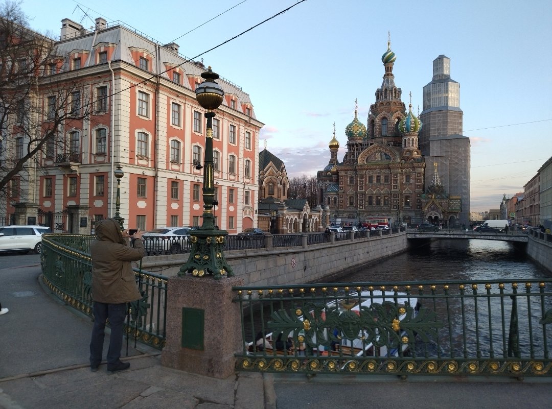 Вечерний весенний Петербург
nazadvpiter.ru/samye-znakovye… 
#city #tweegram #TwitterX #X #interesting #houses #his