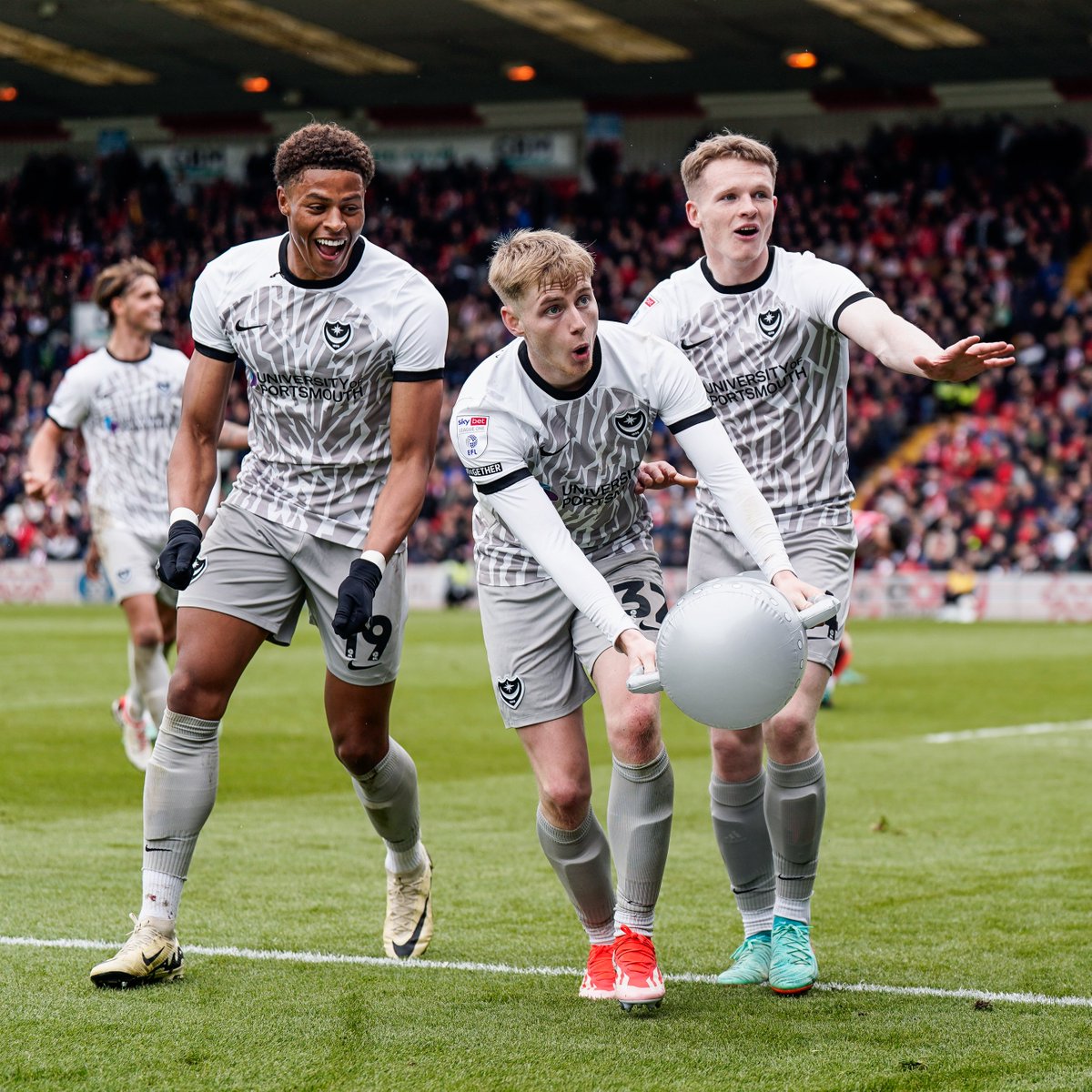 Portsmouth FC tweet media