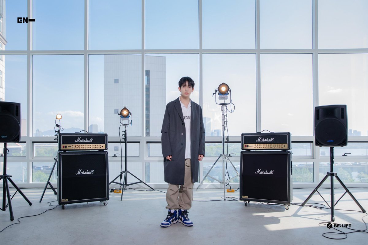 With just 33 days left until its 2nd anniversary, HEESEUNG's cover of 'OFF MY FACE' has already surpassed 30 million views (30,000,849)!

Congratulations, Heeseung! 🎉

ThirtHEE Million Serenaded Hearts
#HEECover_30MViews #HEESEUNG_OFFMYFACE #HEESEUNG #희승 <a href="/ENHYPEN_members/">ENHYPEN</a>