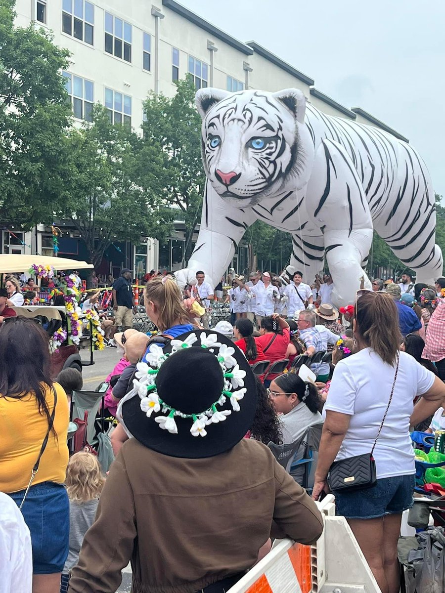 I mean, c’mon SAN ANTONIO.🔥🤩
@FiestaSA #BattleOfFlowers #GetIt