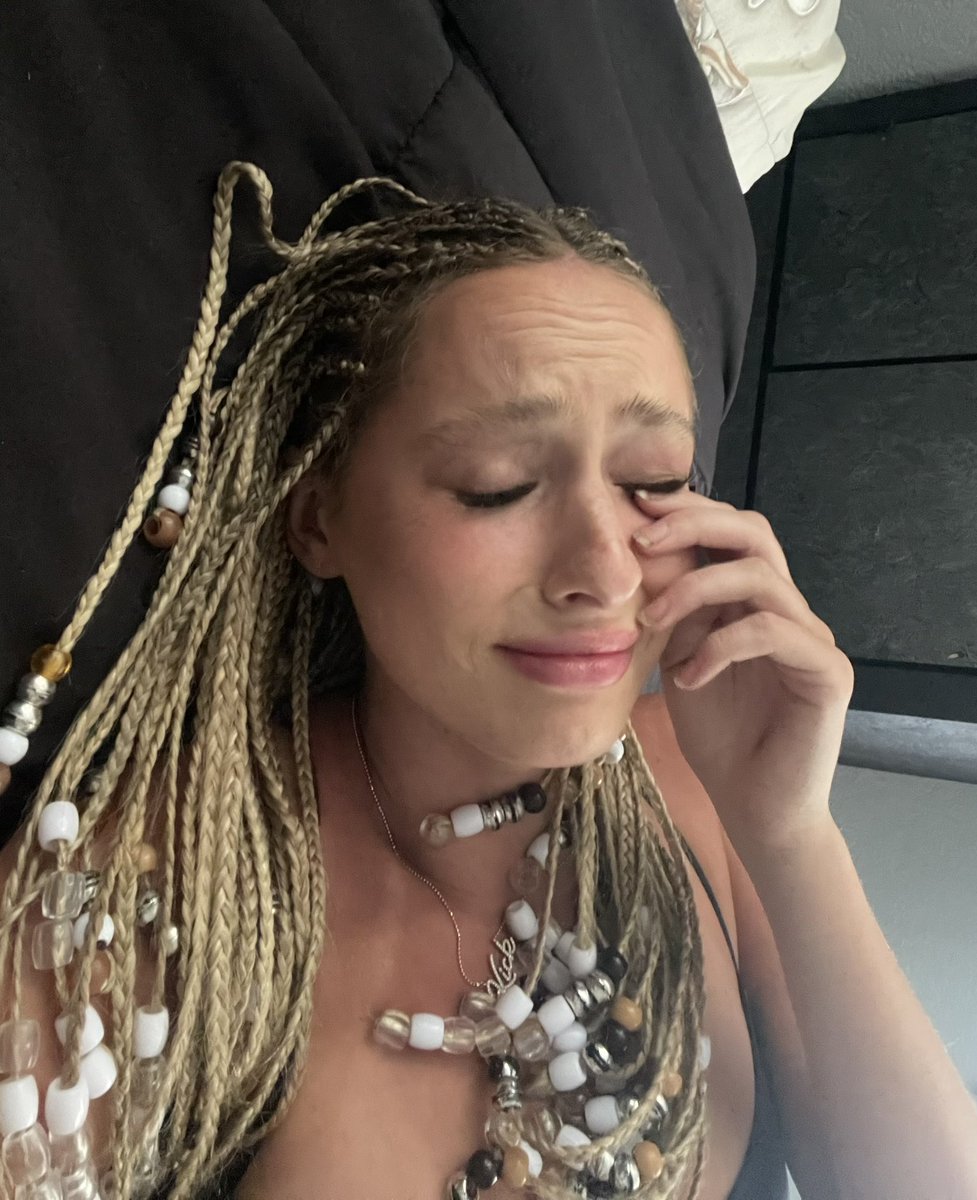 I’m no longer apart of Faze Clan. I can’t believe after all I’ve done for the team and I’m a top war zone player how can they do this to me and others. Don’t trust nobody 💔