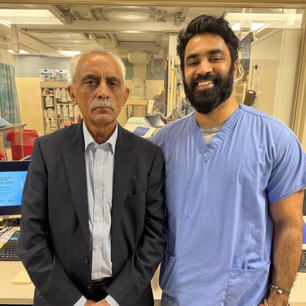 DrSiyabMD's tweet image. My father’s visiting me from my home country, after 8 years (!!!) of not seeing him.
He’s also an interventional cardiologist, and I followed in his footsteps. I had the pleasure of showing him around my hospital, introducing him to my amazing colleagues, showing him the cath…