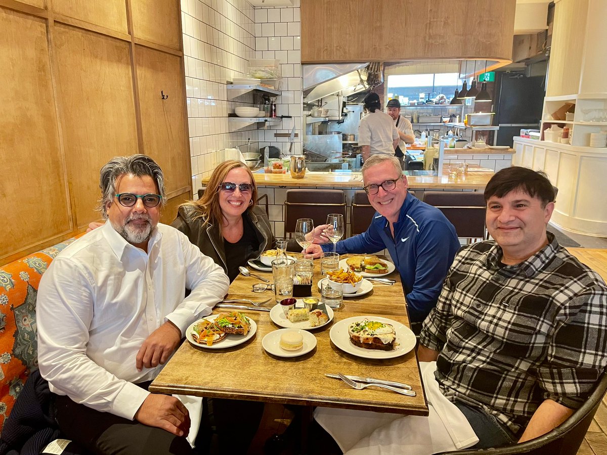 Enjoying a long awaited lunch in the Hammer with @MooreintheAM @joe_cristiano and Paven Bratch watching Chef Dero and the team cooking up a fabulous lunch and having some sparkling conversation ;) #HamOnt #Onpoli #CndPoli