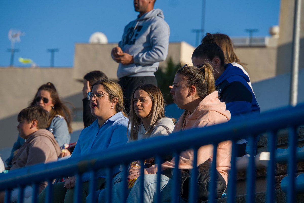 CDArahalBpie's tweet image. CRÓNICA | VS VENTIPPO

ACABA EL PARTIDO CON UN RESULTADO INJUSTO 0-1

Partido que se nos escapa aunque el equipo lo ha dado todo. 

GRACIAS AFICIÓN
