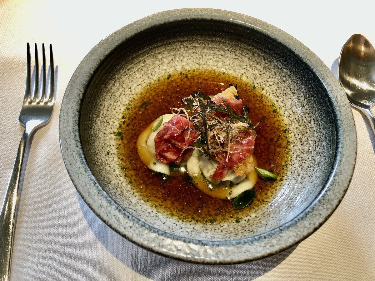 Flavour-packed bread consommé and melt-in-the-mouth Wagyu-filled dumplings at Restaurant Rozbrat 20 #Warsaw #Poland guide.michelin.com/gb/en/masovia/…