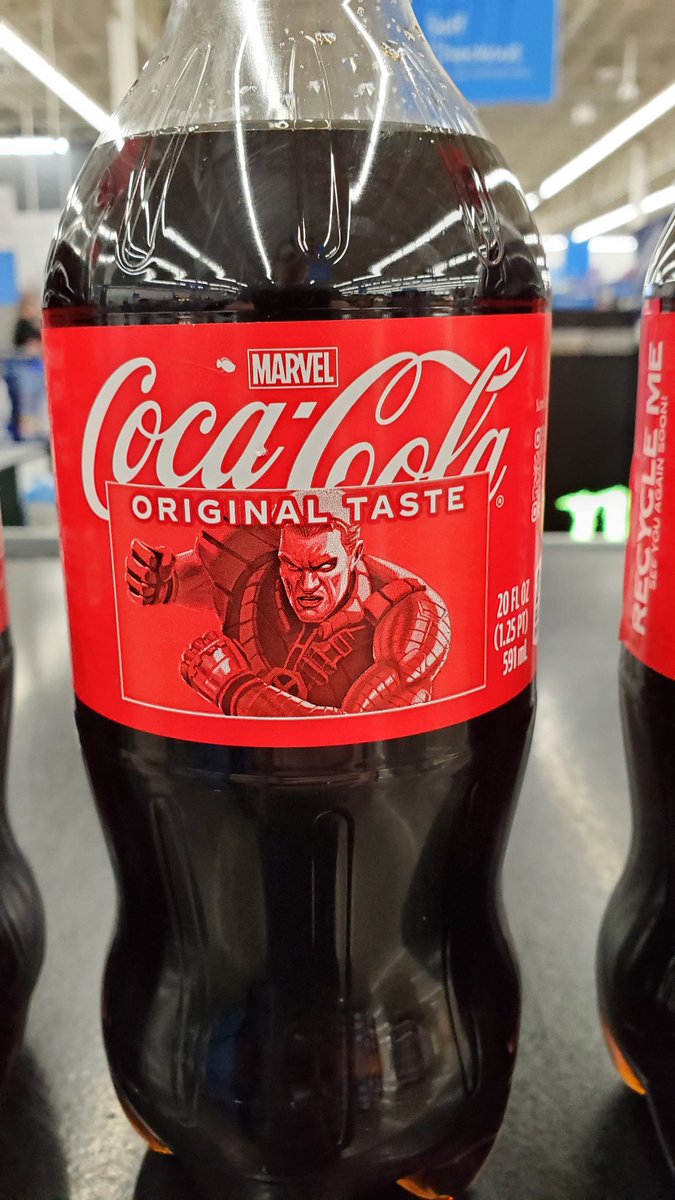 I went to Walmart yesterday and Coke/ Coke Zero is doing exclusive Marvel covers. 🧵