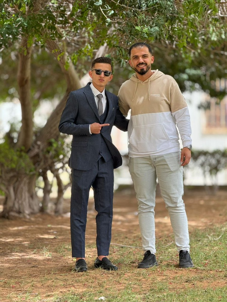 teeka_ismaeel's tweet photo. بورفيق الف مبروك التخرج عقبال عرسك يا صاحبي 👨‍🎓🫂

@marcelo_argige https://t.co/r14ZD7CJGk