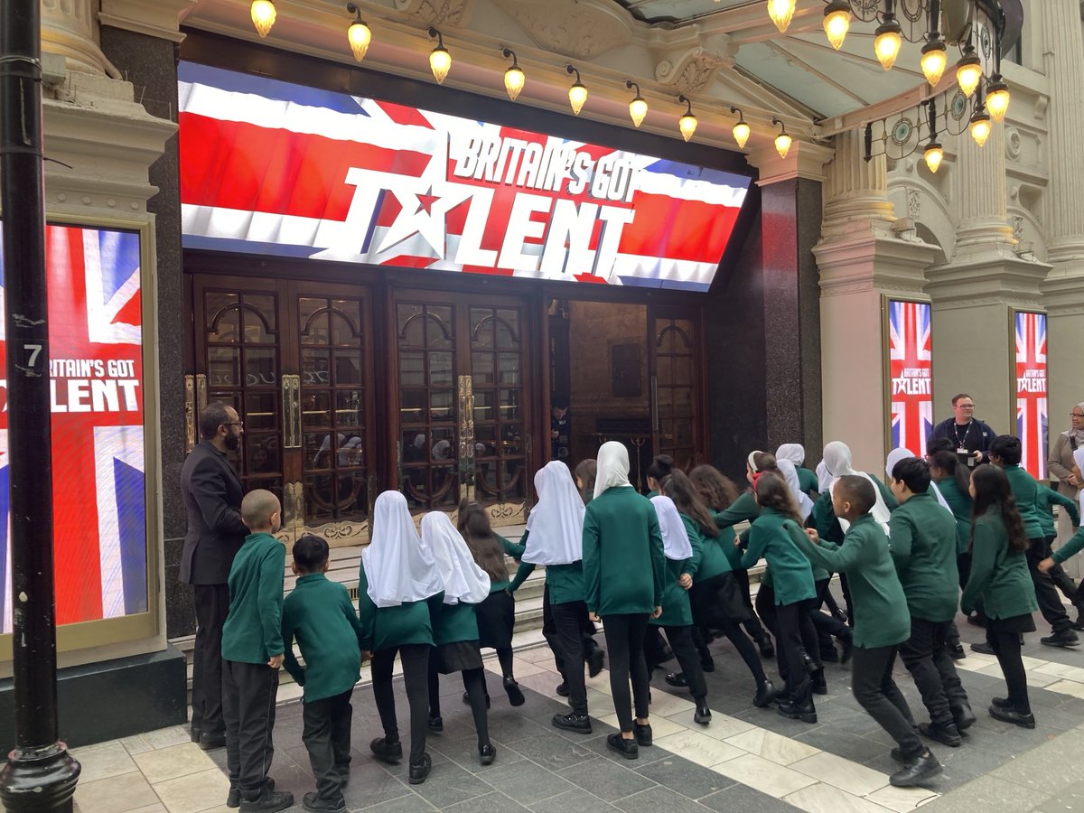 Memories from @BGT⁩ 2023 - Our choir members were super excited to arrive at the iconic ⁦@LondonPalladium⁩ to perform in front of a LIVE audience. #StarCreative #StarPerformer #WeAreStar