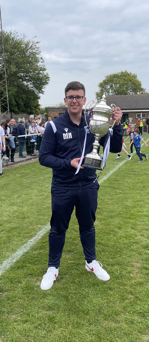 MattNorth_'s tweet photo. On that note, my time @EnfieldFC has come to an end following three unforgettable seasons.

Thank you to everyone at the club for everything they’ve done for me and I wish them nothing but the best going forward🙌🏼

Once An E, Always An E��💙 https://t.co/garkGcEaiy