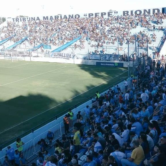 🔵ATENCIÓN GASOLERO!
El Presidente de Gim. y Tiro de Salta, Marcelo Mentesana se manifestó confirmando que recibirá visitantes. Chicago podrá llevar público 1ro y en la fecha 16 Temperley estaría habilitado a llevar su gente, mediante acuerdo entre autoridades. 
<a href="/SoyCelestexTv/">SOY CELESTE de TEMPERLEY 👕</a>