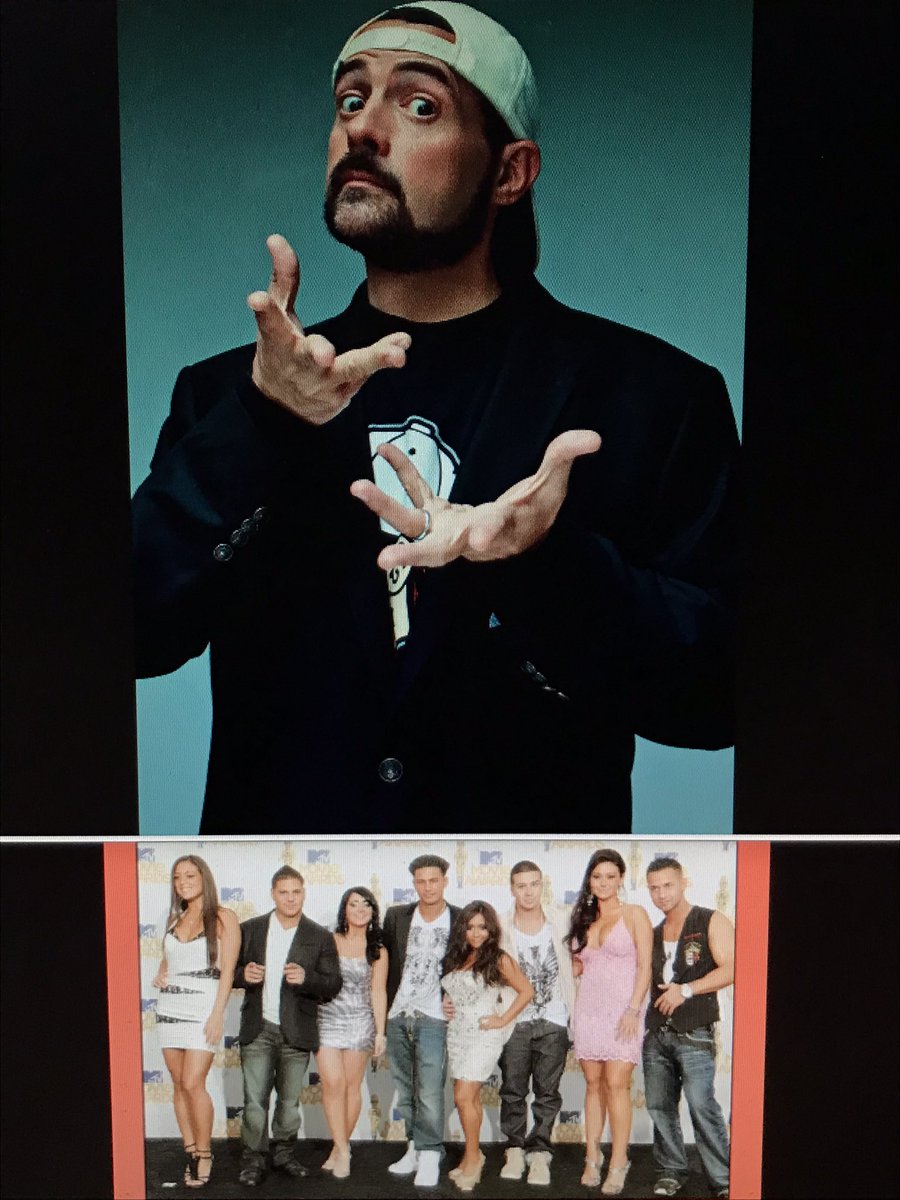 SilentRob5's tweet image. Watching @TylerBucketYT videos, a couple of them have pulling your jersey over your head references. 👇 Getting “jerseyed” in the U.S.- @ThatKevinSmith 💙🙂 and #JerseyShore . Getting “jerseyed” in Canada- @TylerBucketYT and #HockeyJersey 🏒⛸⛸🥅👔👕