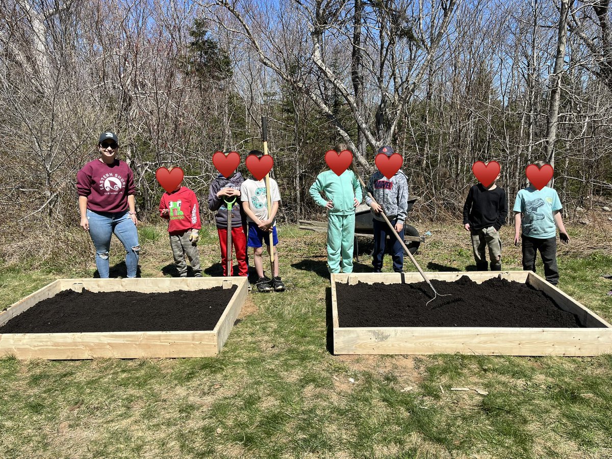 Mrs. Procter (@aliciaprocter) on Twitter photo We spent this sunny Saturday building our outdoor gardens. Stay tuned for gardening updates! <a href="/HumberParkElem/">Humber Park Elementary</a> We spent this sunny Saturday building our outdoor gardens. Stay tuned for gardening updates! <a href="/HumberParkElem/">Humber Park Elementary</a>
