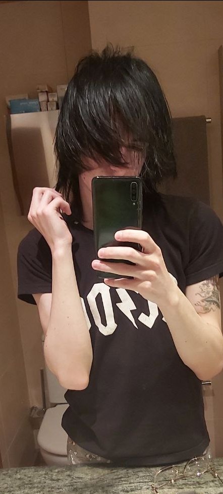 DONT BREAK THE CHAIN!!   
Wallpaper  
Last listened song 
7th picture 
Y unos cuantos mutuals uwu 

<a href="/adriku32/">Adriku the Protogen</a>
<a href="/PeliTheGolden/">PeliTheGolden</a>
<a href="/L0boron/">Loboron</a>
<a href="/RedyWill/">🐺𝙍𝙀𝘿𝙔_𝙒𝙄𝙇𝙇🐺🔜IBERCON</a>
@BlazerTheWolf
@kartopoff
<a href="/ElysianWuff/">Elysian⚡| 🔜 IBERCON 2K</a>