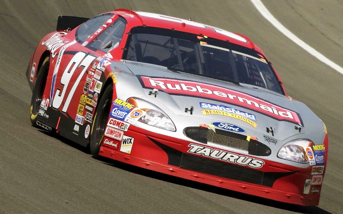 Kurt Busch won the 2003 Auto Club 500 at California 21 years ago today. 🏁 

#RoushRacing 🏁