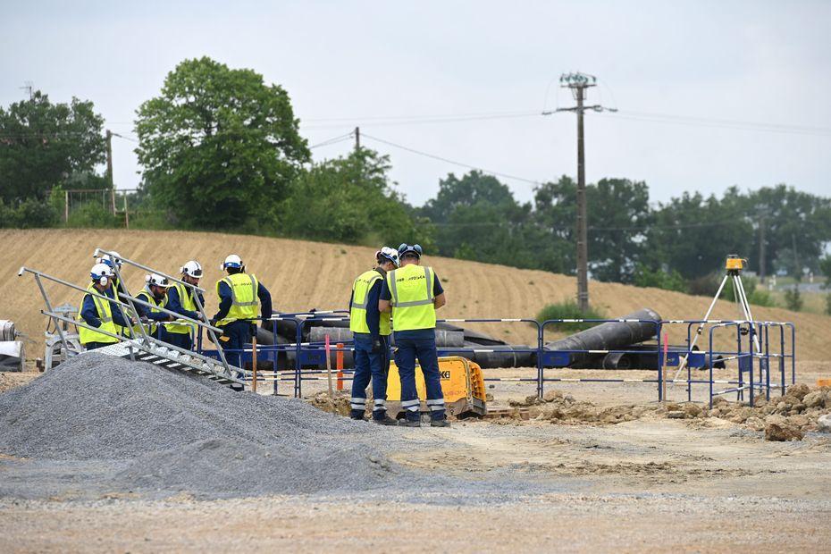 Autoroute A69 : le site Mediapart dénonce un 'asservissement volontaire de l'Etat devant les intérêts privés' france3-regions.francetvinfo.fr/occitanie/tarn…