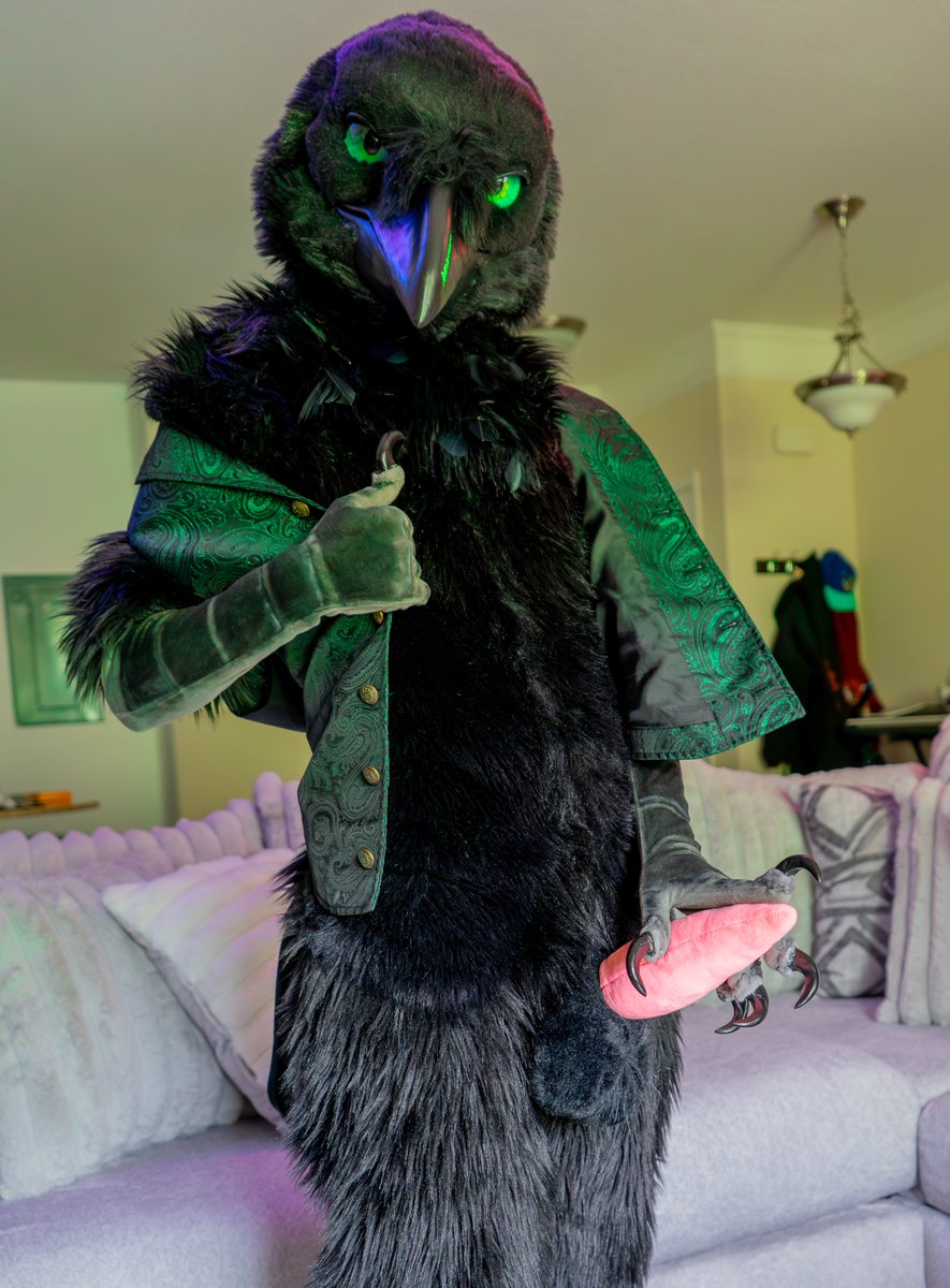 I like how my vest matches my eyes <3 #softsuit #softsuiter #nsfw