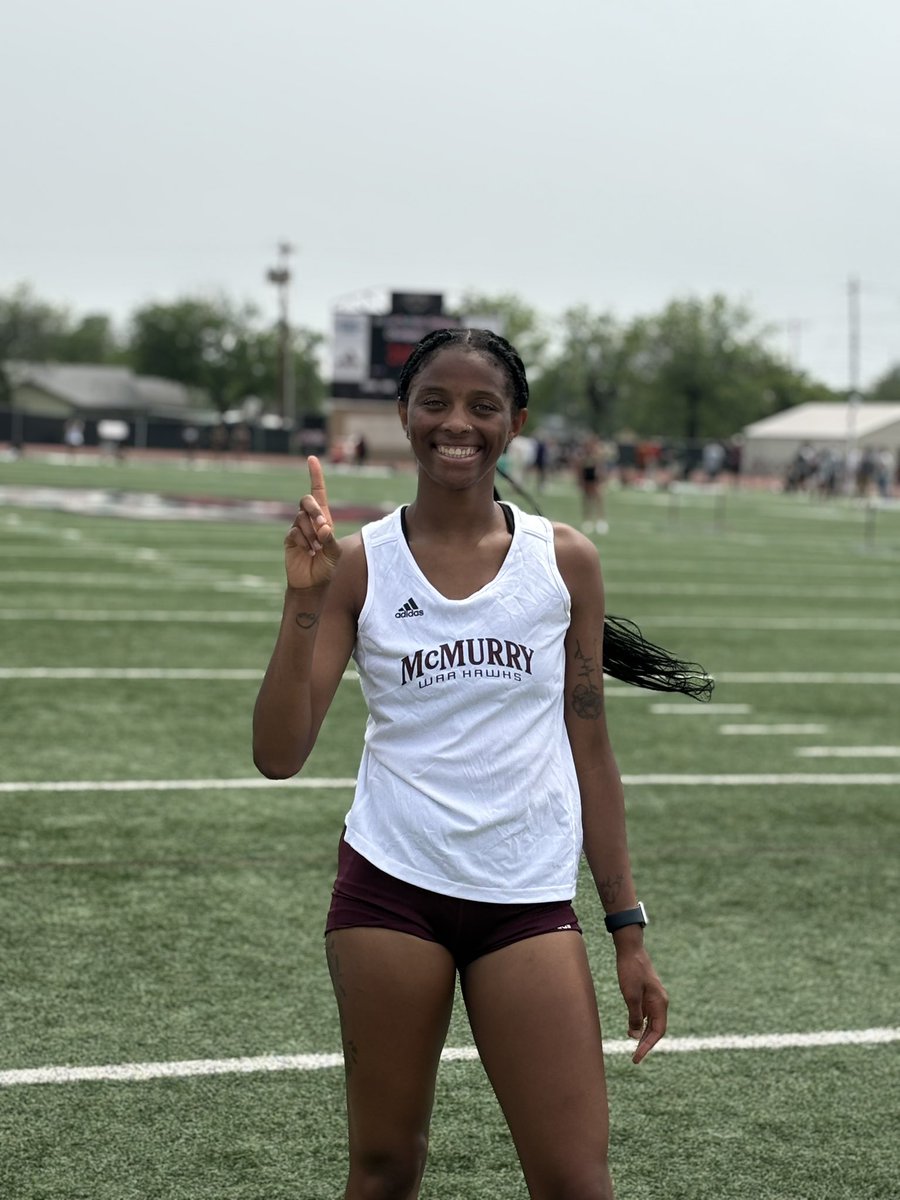 Naj Campbell took 1st in the 100 M hurdles!🦅🏅