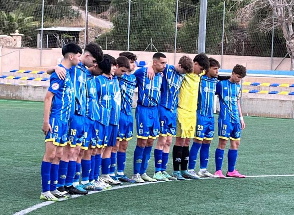 ⚽️💪RESULTADO FÚTBOL BASE: JUVENIL C. 1a Reg. Gr. B 💪💪 Y llegó la victoria del Juvenil después de dos empates consecutivos, son tres semanas invicto!! Andratx 2️⃣-1️⃣ CD Consell 👏Gran partido con remontada tras encajar el gol. Enorme equipo. Vamos Gallos 🐓 #TornamASomiar