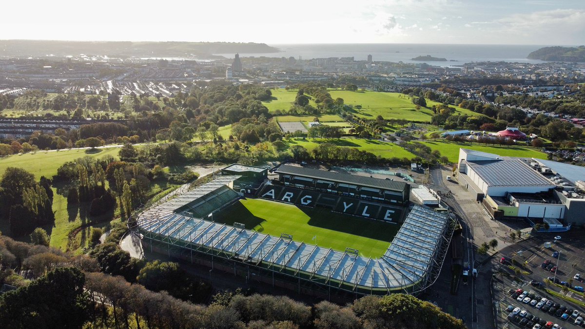 One more game.

One more to see off this season and rebuild.

One more 'JANNERS!' roar before KO.

One more time in the gold and green.

We have had great highs and bitter lows.

With one more game to go, maybe our last in the championship, I'll savour every moment.

#pafc #UTBA