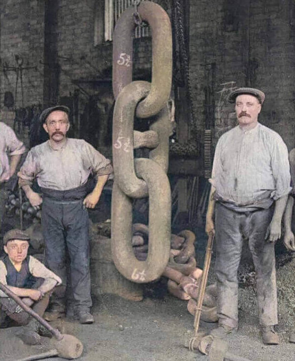 My grandfather was a shacklemaker #History #Britain @BlackCountryPic #industrial #History