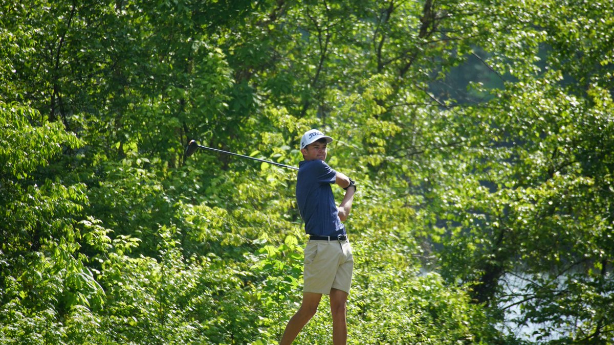 The native son🏚️ South Carolina native Teddy Dunn(-4) leads the boys heading into the final round at #GreenwoodJr.