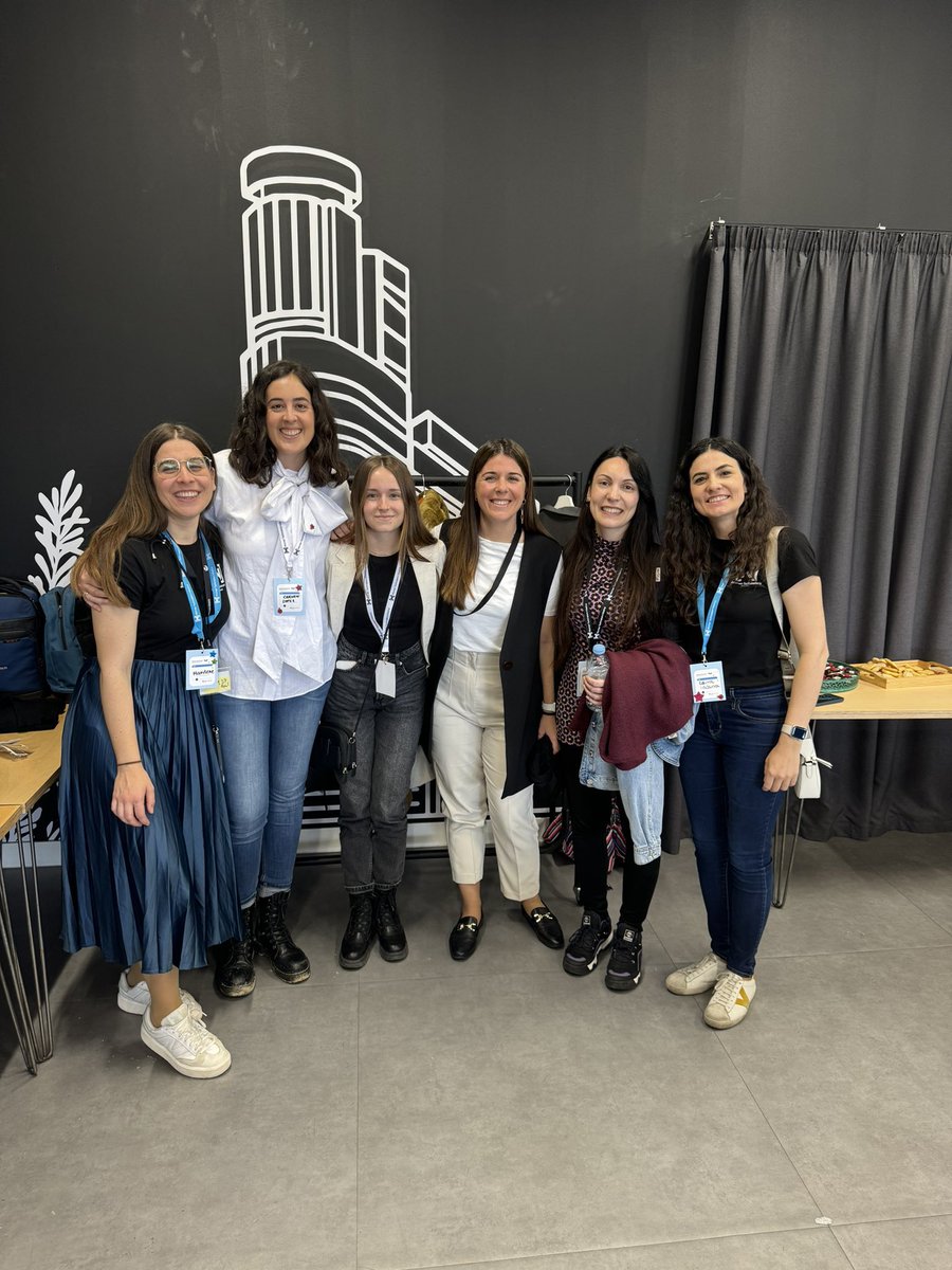 Maritere Nieto (@mtnieto.es 🦋) (@_mtnieto) on Twitter photo También me ha hecho muuuuucha ilusión encontrarme en <a href="/WTMMadrid/">WTM Madrid</a> a muchas mujeres de <a href="/Telefonica/">Telefónica</a> 🙈🙈🙈 También me ha hecho muuuuucha ilusión encontrarme en <a href="/WTMMadrid/">WTM Madrid</a> a muchas mujeres de <a href="/Telefonica/">Telefónica</a> 🙈🙈🙈