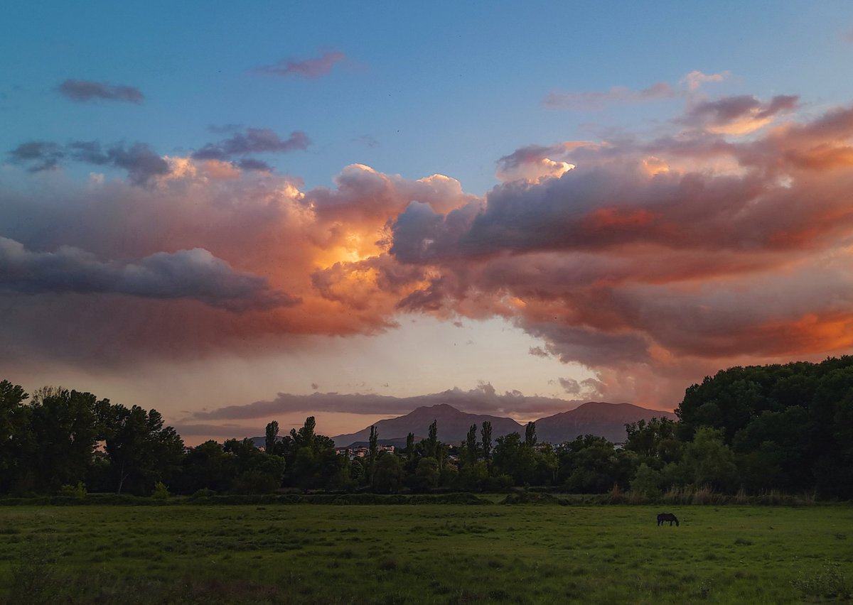 Ioannina, Greece
27/04/2024, 20:20
#ioannina #giannena #epirus #Greece #whereilive #sunsetphotography #sunset #samsunga53 #lightroom #photography #photooftheday #photographylovers #photographyisart #landscape #sky #clouds
