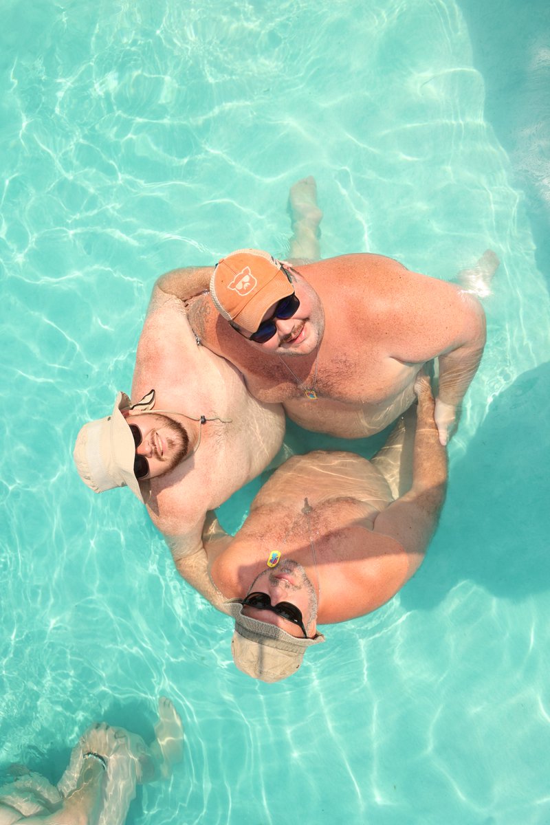 EasternXposure1's tweet photo. Join us at Eastern Xposure, May 9-12th in Georgia! Four days of naked fun at the Parliament Resort. Pool parties, BBQ, dancing, drag, poolside DJ's, and the hottest bears, cubs, chubs, chasers, &amp; daddies - plus all the men who love them! BOOK YOU ROOM NOW!
https://t.co/WzqzlC1UMP https://t.co/BadIXgfb33