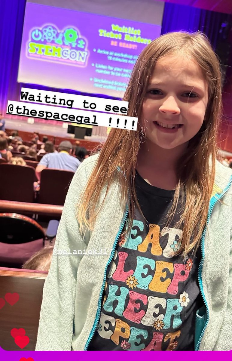 “Parents have been calling for weeks!” Chicago, I can’t thank you enough for the warm welcome. And thank you to the parents who gave up their seats (in this 800-person sold out auditorium!!) so that more kids could come to see my talk. The crowd was a bit bigger than we