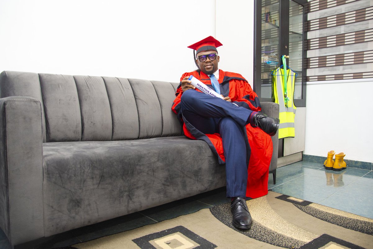 Sofiridappa_'s tweet photo. MSc. is in the kitty... to the glory of God Almighty! 🙏

Master of Science in Transport Geography ✍️📚 https://t.co/iiarMHPvZJ