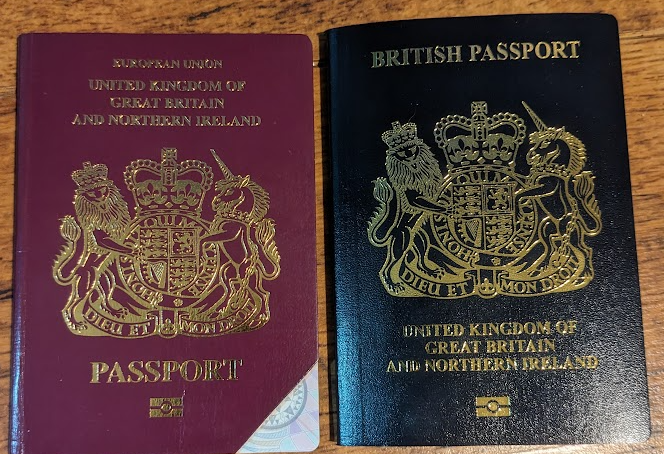 New passport just arrived. Delighted they've removed 'European Union', and it's blue! You love to see it. 🙌