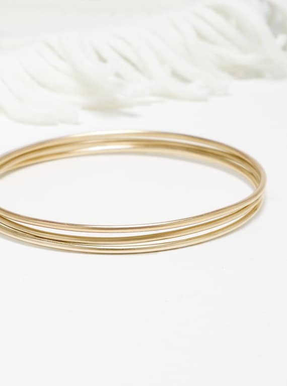 Just purchased by an irresistible! 🙏 #minimalistbracelets, #daintybracelets, #thinbracelets, #understatedbracelets, #minimalbracelets, #braceletsforwomen, #simplebracelets, #jewelrygifts, #pursuehappy #etsy