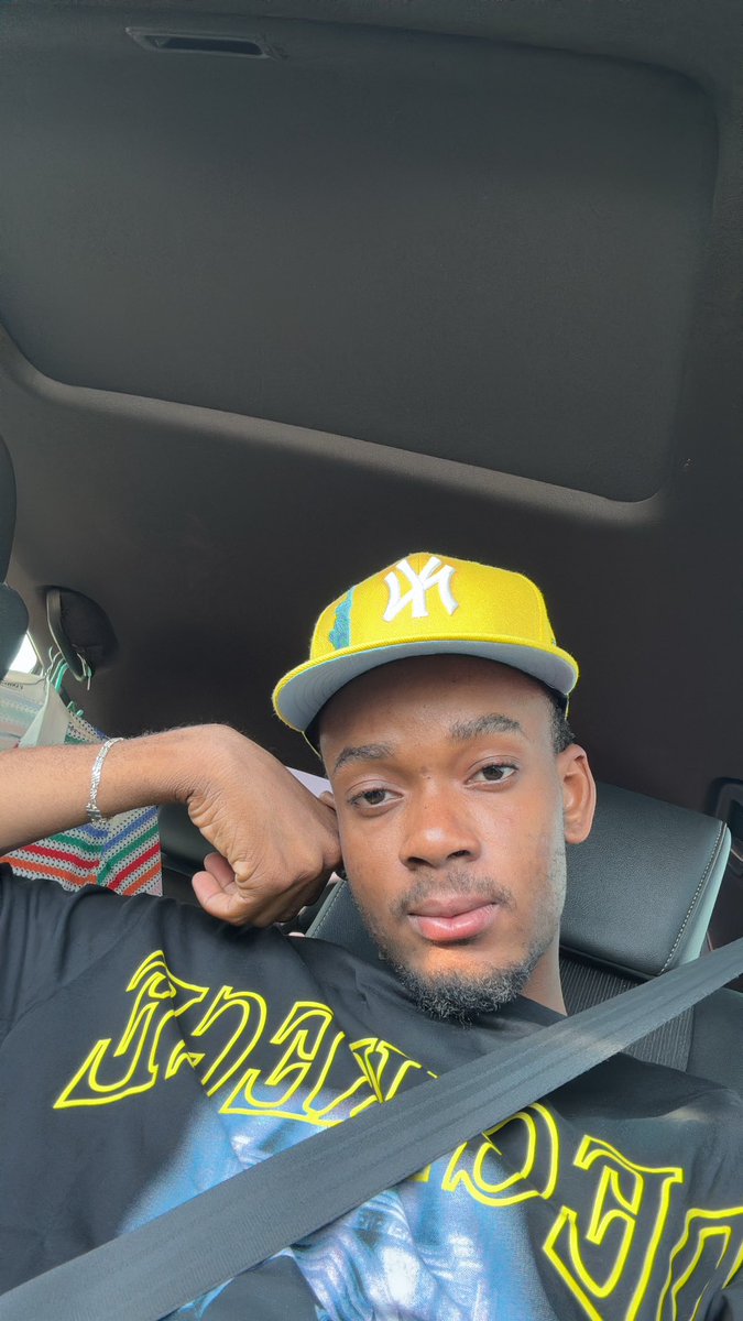 bigderrickk_'s tweet photo. New music out on May 2nd. This one no be fake PR. https://t.co/PLGxCY2odW