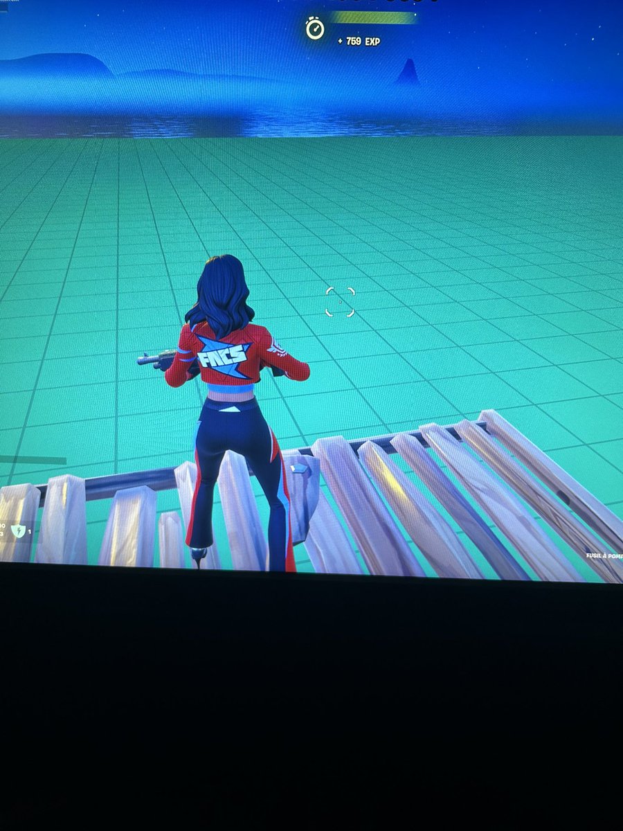 Free skin w/<a href="/Kentuckii_/">Kentuckii 🇫🇷 ✞</a>🤙🏽