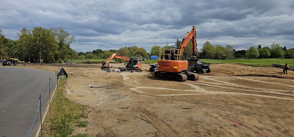 The Dimpled Egg tweet media