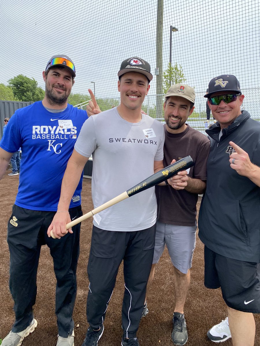 BVHSHomeRunClub tweet media