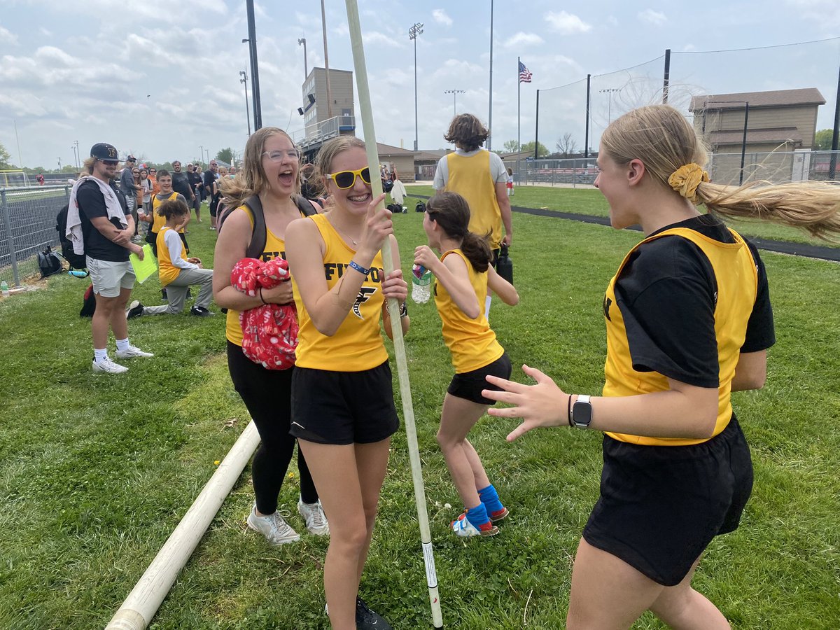 Coach Yates tweet media