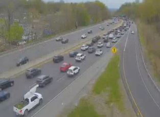 In #RocklandCounty, the #NewYorkStateThruway has delays off the Mario Cuomo Bridge to Exit 11 (Route 9W) where a crash blocks the right lane. @1010WINS @ThruwayTraffic