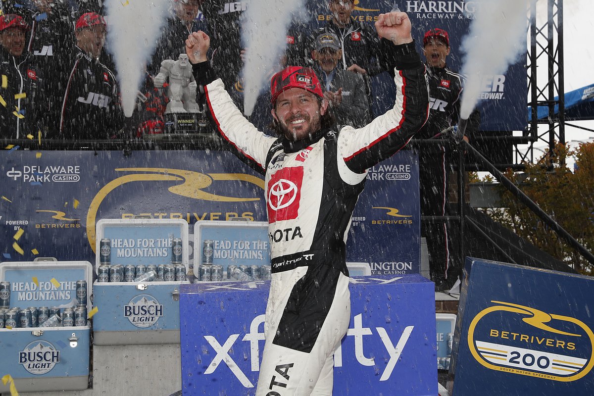 XfinityRacing tweet picture