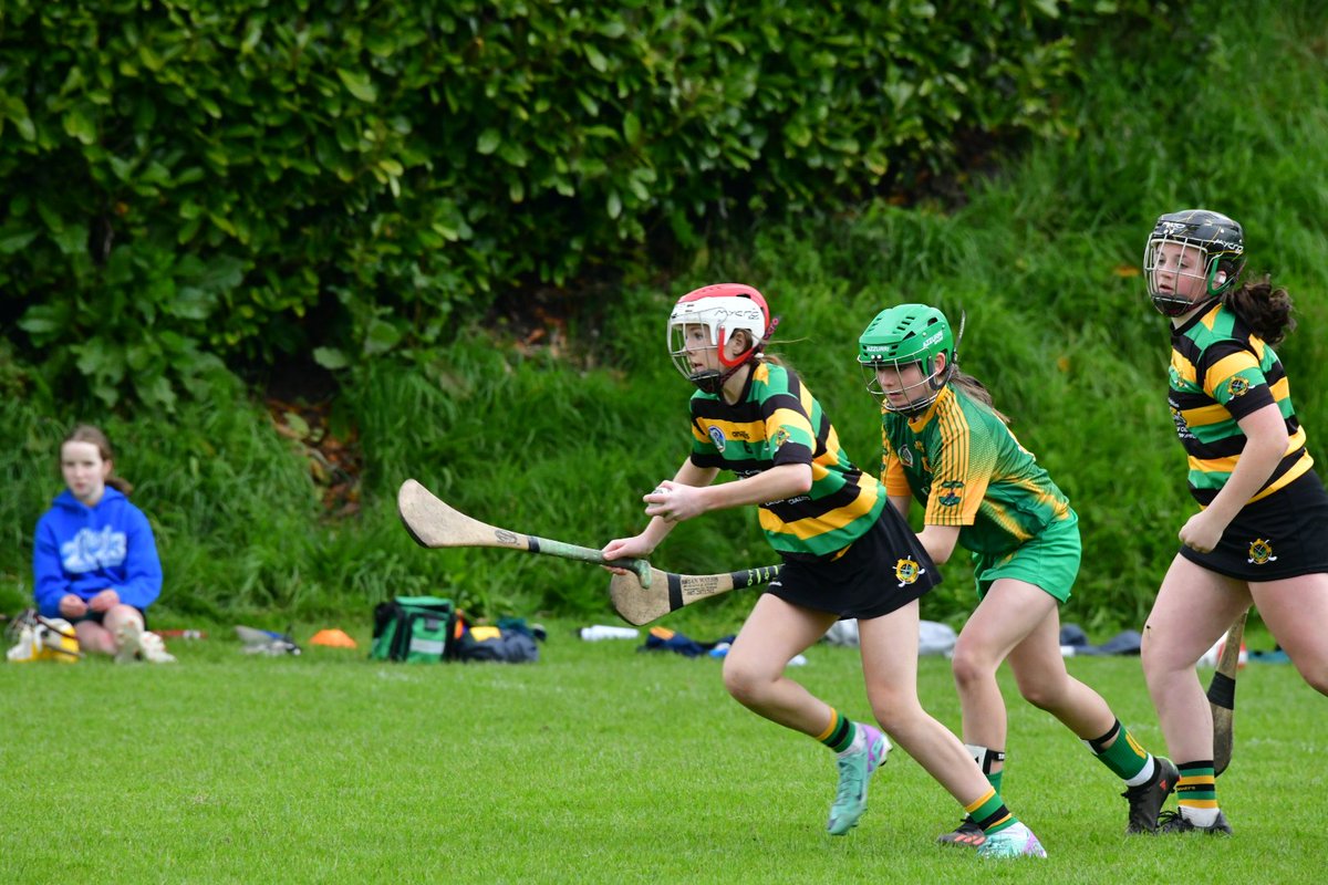 Our U14's had to give way to an excellent @CloughduvC team today but only after a very determined 2nd half...well done girls and mentors @CorkCamogie @SeandunCamogie 💚🖤💛