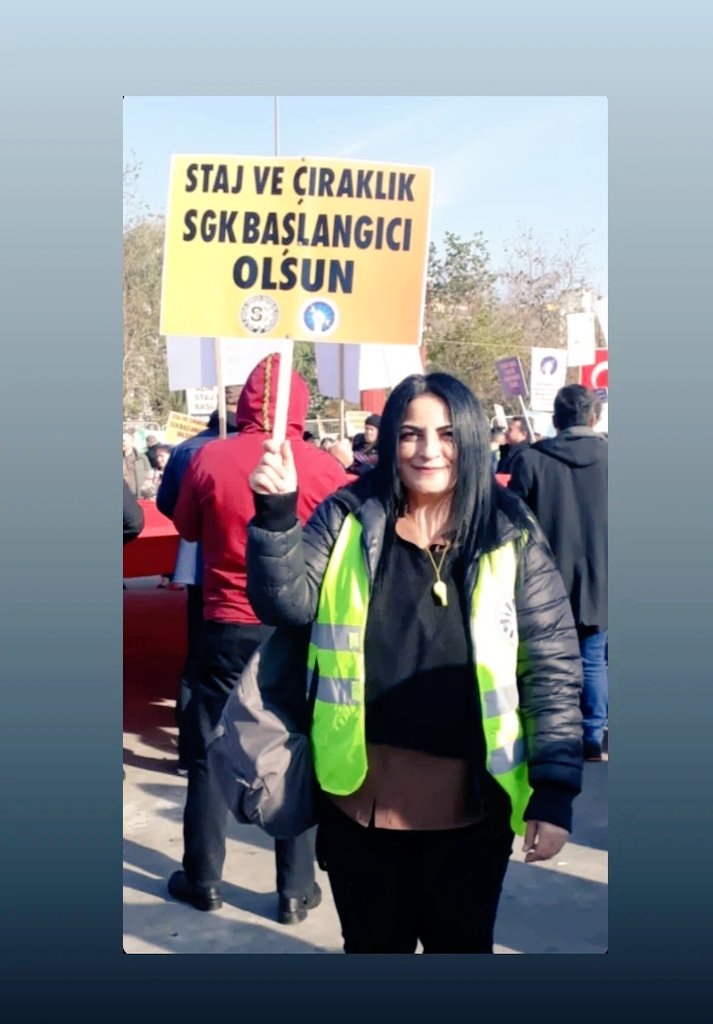 @herkesicinCHP 3308 Sayılı Kanun Kapsamında fiilen çalışmış tescilli sigortalıların, E-Devlet sisteminde görünen '4A Tescil Başlangıç' tarihi; 'Hizmete Başlama Tarihi' olarak kabul edilmelidir. Emek Var.. @eczozgurozel @herkesicinCHP 85 Sayın Özgür Özel #ÖzgürÖzelKülliyedeÇırakStajyeriUnutma