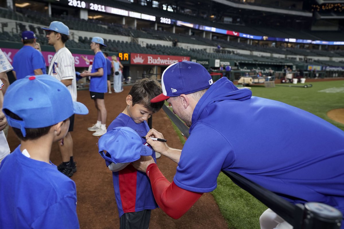 RangersCare tweet picture