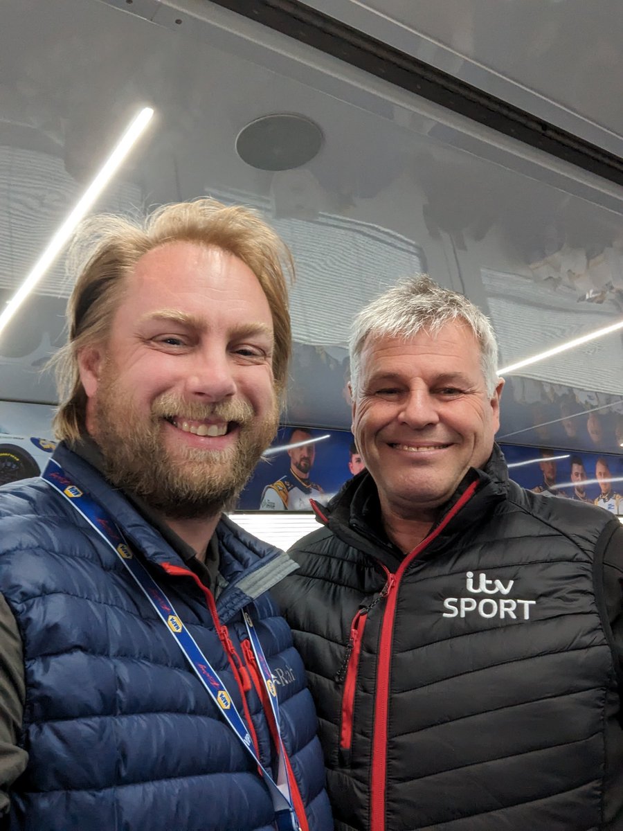 I also had the absolute pleasure of a brief meeting with the legend that is @timharvey7 following his interview with @naparacinguk drivers, most excellent as always! @BTCC The smiles say it all, huge thanks to @NAPARacing for the hospitality, highly recommended! @ITVSport