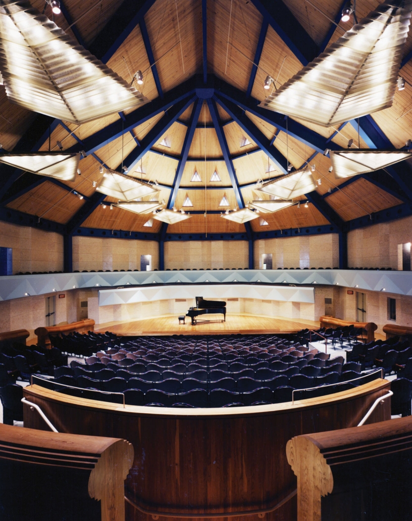 Don't miss the FREE livestream of our concert tommorrow (7pm UK time) from Robison Concert Hall, Middlebury College VT. go.middlebury.edu/Heath24stream @middpas @ColbertArtists