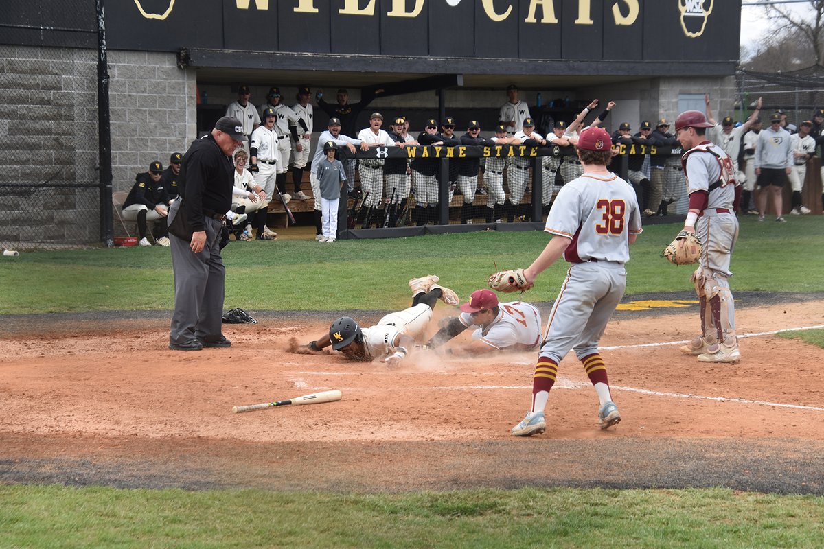 Senior Day split for @WSCBB against Northern State. #PlayforthePaw wscwildcats.com/news/2024/4/27…