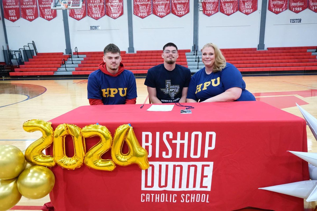 Bishop Dunne celebrates Falcons Aliza Navarro, Kyle Molett, and Dominic Bernal on signing their letters of intent to play college athletics for their new respective colleges! The Falcon family is beyond proud and wish each of you the absolute best in your new athletic adventures!