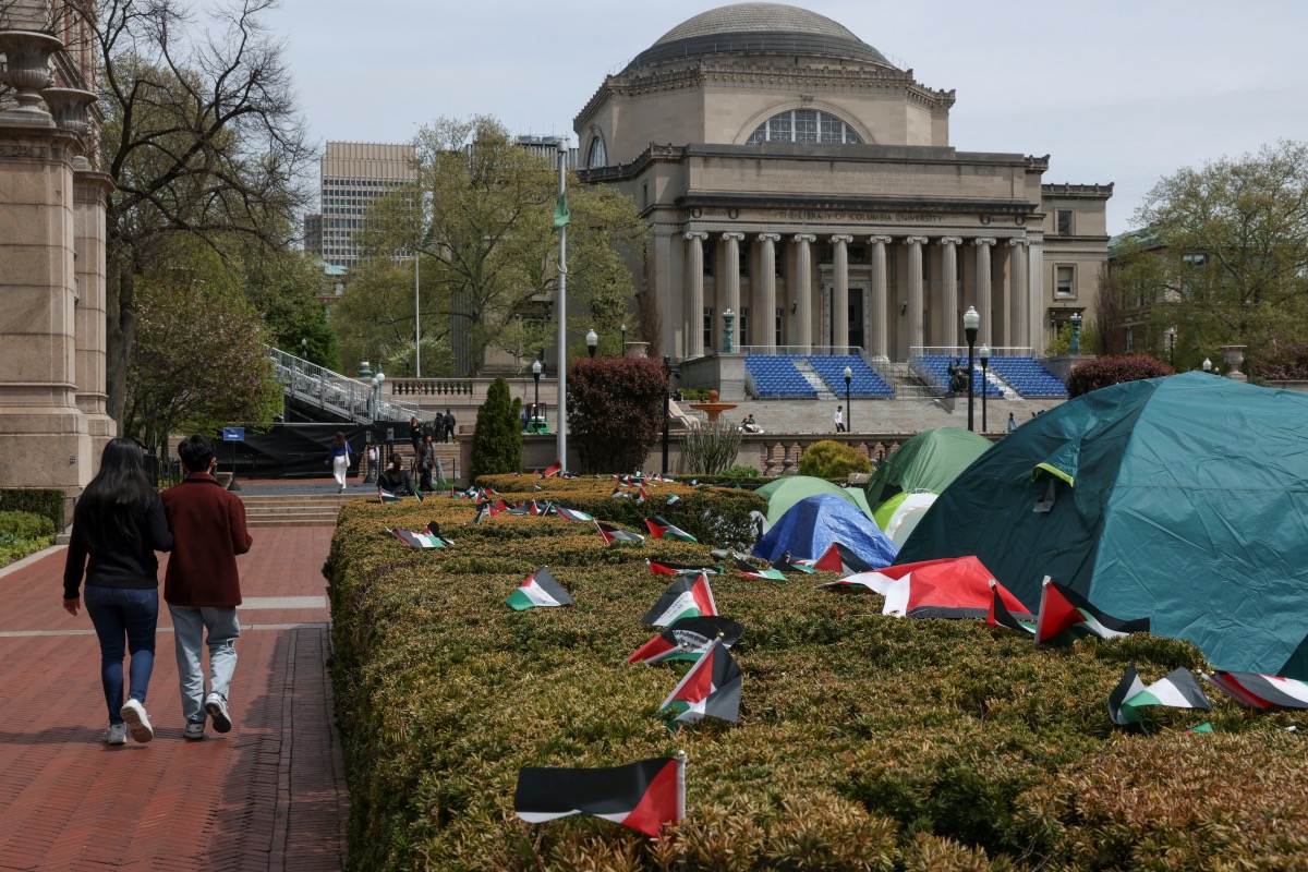 Police arrest scores of pro-Palestinian protesters on US university campuses @sightmagazine  #IsraelHamasconflict #USuniversities #ColumbiaUniversity #IndianaUniversity #NortheasternUniversity #ArizonaStateUniversity #universityprotests 

sightmagazine.com.au/news/police-ar…