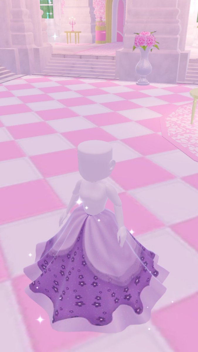 new toggles were added to the dcd and whimsy witch skirt omgg yall

#royalehigh #rhtc